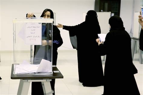 Women In Saudi Arabia Vote For The First Time The Washington Post