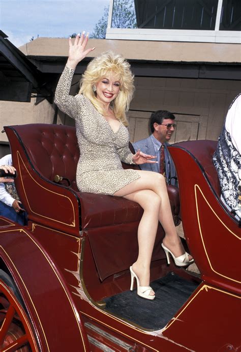Dolly Parton Hit With Lawsuit Over Dollywood