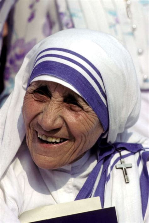 ¿no es cierto que en todo lo que se refiere al alcohol, cada uno de ellos ha decidido poner su vida al cuidado, y bajo la protección y orientación de alcohólicos. La Madre Teresa de Calcuta podría ser canonizada en 2016 ...