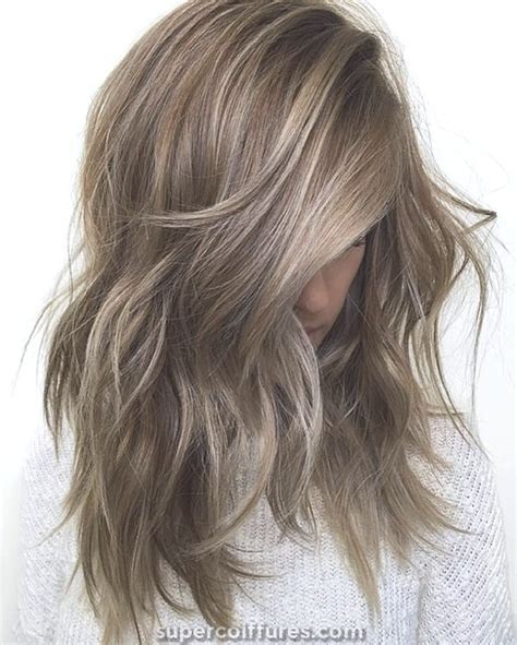 54 cheveux brun cendré / brune » Supercoiffures.com