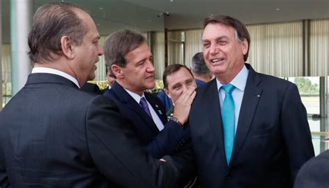 O ministério público investiga crimes de prevaricação e gestão danosa no contrato assinado em 2004 entre a autarquia e o sporting de braga da construção do estádio. Vice-presidente da CPI vai ao STF contra Bolsonaro por ...