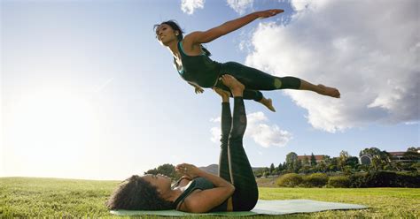 A Pro Explains Everything You Need To Know About Acroyoga Popsugar Fitness