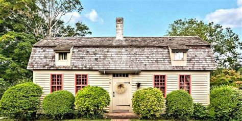 Classic Cape Cod Style House - What Is a Cape Cod House
