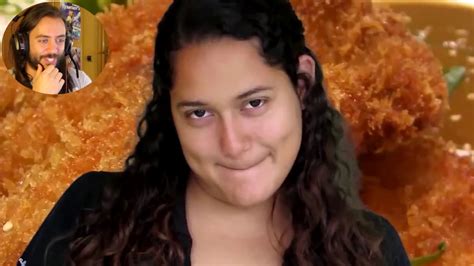 A Las Chicas De Verdad Nos Gusta El Pollo Frito Vídeo Reacción Youtube