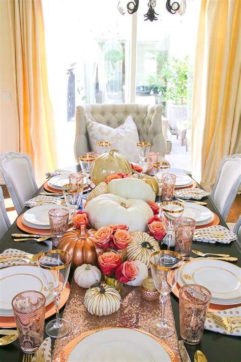 From gold decorations to tasteful centerpieces, it'll be an unforgettable holiday dinner. 10 Gorgeous Thanksgiving Table Scape Ideas - Randi Garrett ...
