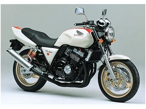 Honda has won this race several times. 2006 Honda CB400 Super Bol D´Or - Moto.ZombDrive.COM