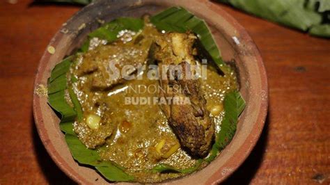 Salah satu yang patut anda coba adalah d'cost, seafood yang disediakan bagi anda disini selain rasanya yang. FOTO-FOTO : Memek, Kuliner Unik Dari Simeulue Pada Aceh ...