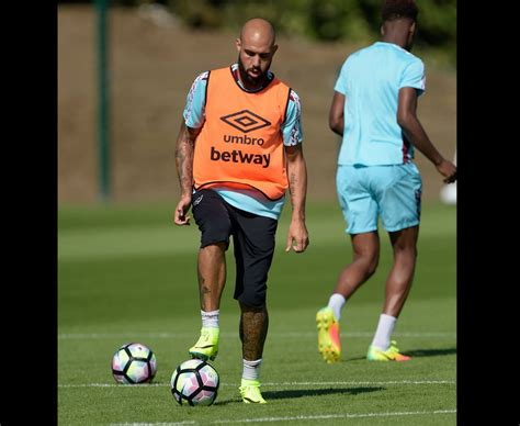 Simone Zaza Trains With West Ham Ahead Of Debut Daily Star