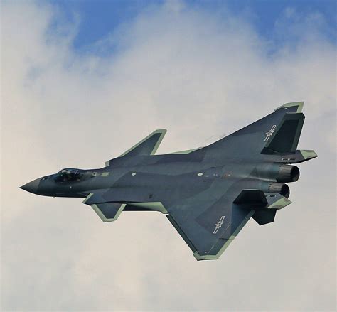 Chinas Super Stealth J 20 Fighter Jet Makes Debut At Zhuhai Airshow