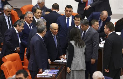 Babasının adı halis, annesinin adı lütfiye'dir. Bahçeli ve Pervin Buldan'ın Sohbeti TBMM'deki Genel Kurula ...
