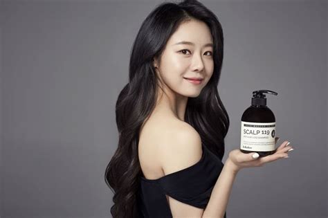 과거 환생을 거듭하며 무림정복을 노렸던. '서울대 뇌섹녀' 이시원, 여배우의 로망 '샴푸 모델' 됐다 | SBS ...