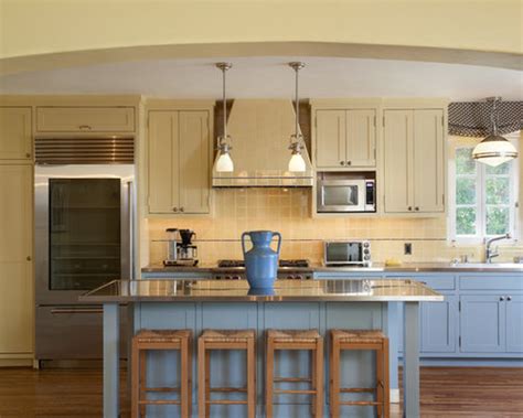 We have lotsof red and yellow kitchen ideas for you to consider. Blue And Yellow Kitchen Ideas, Pictures, Remodel and Decor