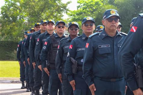 El jefe de prensa de la policía de la provincia, crio. Polícia Militar do Pará já adota novo fardamento na cor ...