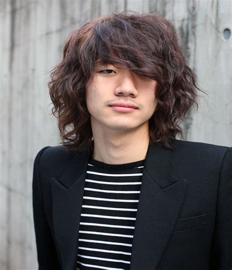 Asian men have straight, thick and textured hair, which means it is simple for them to switch from hairstyle. Top Korean Hairstylesfor Men 2019 | Hairstylo