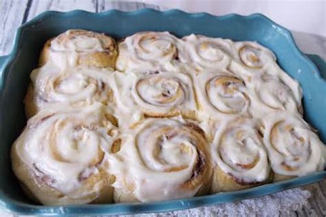 25 desserts that start with boxed cake mix just a pinch cinnamon roll