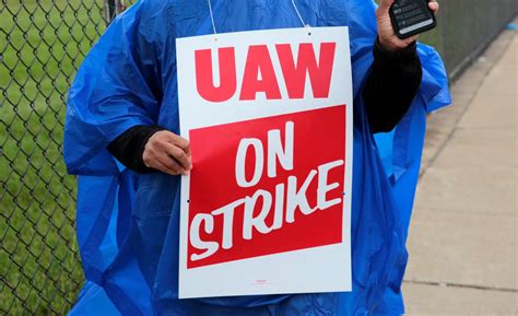 Uaw Workers Head For Picket Lines In First National Strike Against Gm