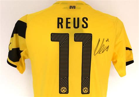 Dann bist du hier genau richtig. Schwarzgelbe Fan-Rarität: Von Marco Reus handsigniertes ...