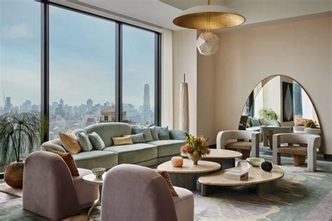 Kelly Behun Melds Modern Art And Design In This Manhattan Apartment