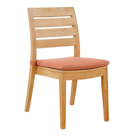 Original design classic from the 60s, the chair is in a good condition.</p><br><p>*shipping to us requires additional payment.</p> Valencia Stuhl Teak - Garpa