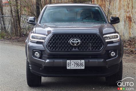 Toyota Tacoma Limited Nightshade 2023 Essai Routier Deux Mandats