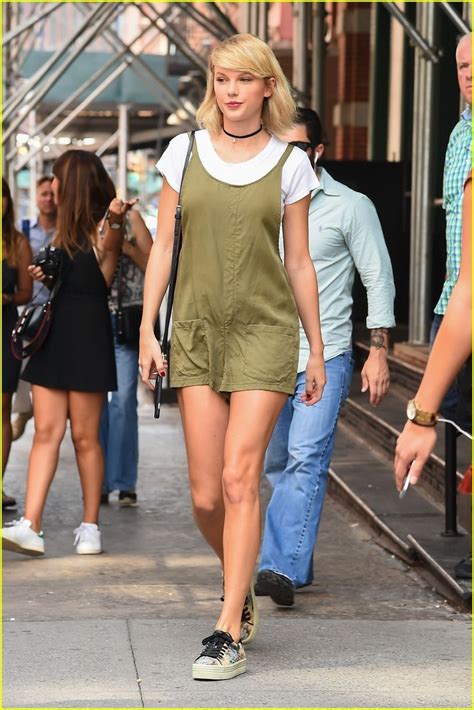 Taylor Swift Hits The Gym With Martha Hunt Taylor Swift Casual