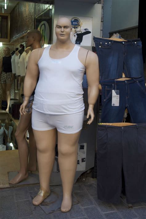 Reddit Horrified By Photos Of Obese Mannequins In Store That Dares To