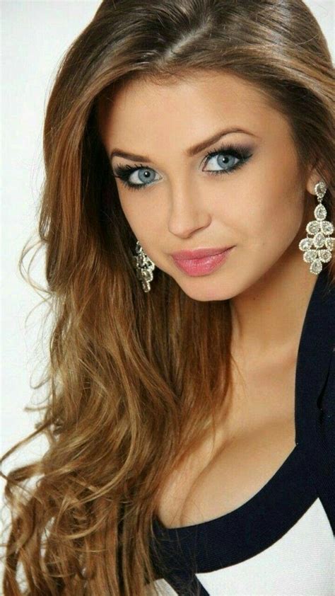 Pin By Angel S Rivera On Hair Beautiful Women Faces Beautiful Face