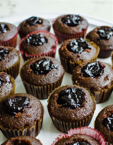 Preheat the oven to 350 levels f. Chocolate Cupcake Recipe Paula Deen