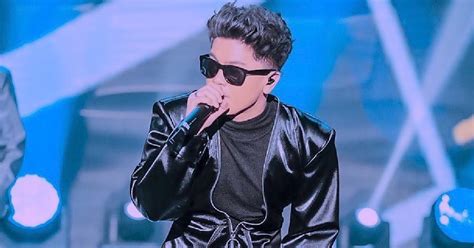 Memetik gambar diperoleh dari laman instagram funta.my, kelihatan zul mendakap erat heroinnya dengan aksi manja. Cabar Peminat Di Instagram, Haqiem Rusli Janji Bakal ...