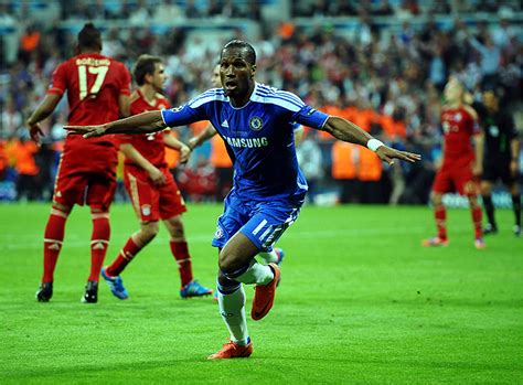 Chelsea, the 2021 champions, lift the european cup! Chelsea Campeón de la Champions 2012