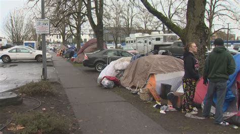 Salem Oregon Considers Banning Sitting On Sidewalks