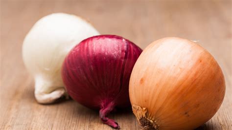 Onions linked to Salmonella outbreak in 34 states recalled | 11alive.com