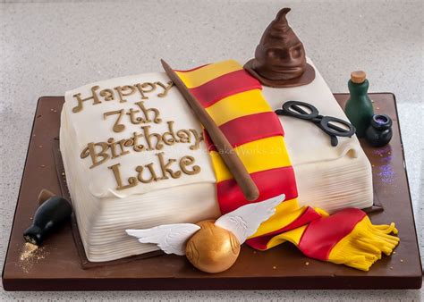 What you intend to do; storybook cake ideas - Google zoeken | Harry potter ...