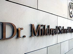 Obwohl sich sein charakter durch seine schroffe art mit patienten und kollegen auszeichnet. Tag der offenen Tür im Dr. Mildred Scheel-Haus ...