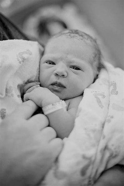 50 Adorable Newborn Photo Ideas For Your Junior 23 Hospital Photos