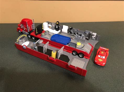 Disney Pixar Cars Mack Semi Truck Bachelor Pad Playset Lightning
