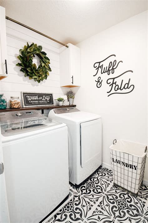 Best Farmhouse Laundry Room Decor Ideas And Designs For