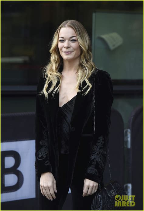 Full Sized Photo Of Leann Rimes Gives Pointers On How To Get A Tight