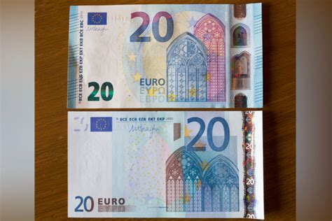 Mehrere tage später lösten die banknoten eine abflussverstopfung in drei restaurants aus, die sich in der nähe der bank befinden. 500 Euro Scheine Auf Tisch : Bares Fur Rares Der 500 Euro ...