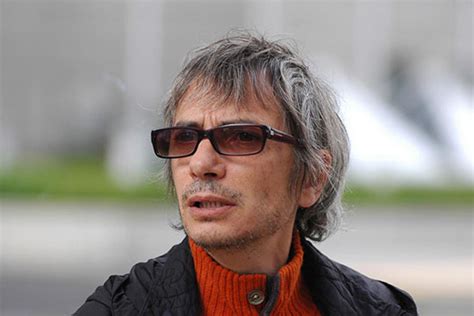 Leos carax and sparks collaboration, a fanastical rock opera, stars adam driver and marion cotillard and is a surreal dark love story. Leos Carax. regista - Biografia e Filmografia - Ecodelcinema