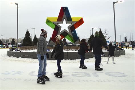 Outdoor ice rink at Mall of America – The Echo