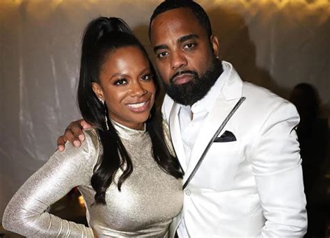 kandi burruss shares a scandalous photo with todd tucker ahead of valentine s day that has fans