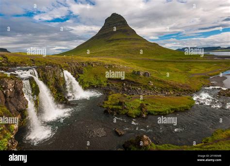 The Famous Waterfall Kirkjufellsfoss In West Iceland Stock Photo Alamy