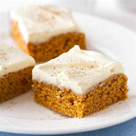 Cozy Fall Recipes To Make With Canned Pumpkin Pumpkin Bars Desserts