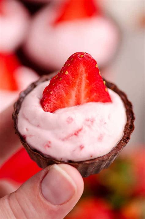 Strawberry Dark Chocolate Mini Dessert Cups Easy No Bake Treat