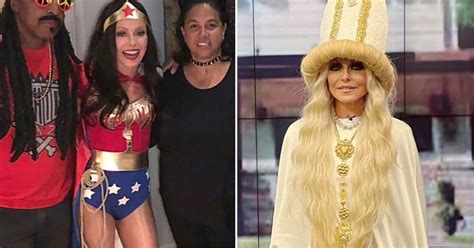 Kelly Ripa 50 Stuns Fans In Her Halloween Costumes Body Goals