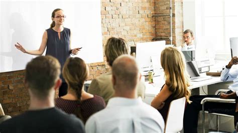 How To Master A Stage Presentation And Become An Effective Speaker