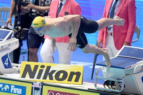 Kyle chalmers, oam (born 25 june 1998) is an australian competitive swimmer who specialises in the sprint freestyle events. Olympic champion Kyle Chalmers Undergoes Surprise Surgery ...