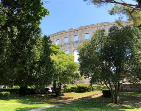 c 18 why is pula s arena in better shape than the coliseum in rome