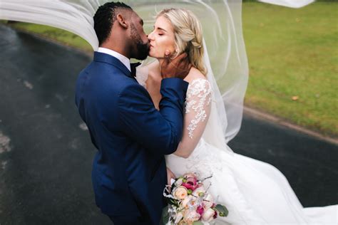 On monday, they are still wondering why the spotlight. Gallery: Rachel and Siya Kolisi's Incredibly Beautiful ...